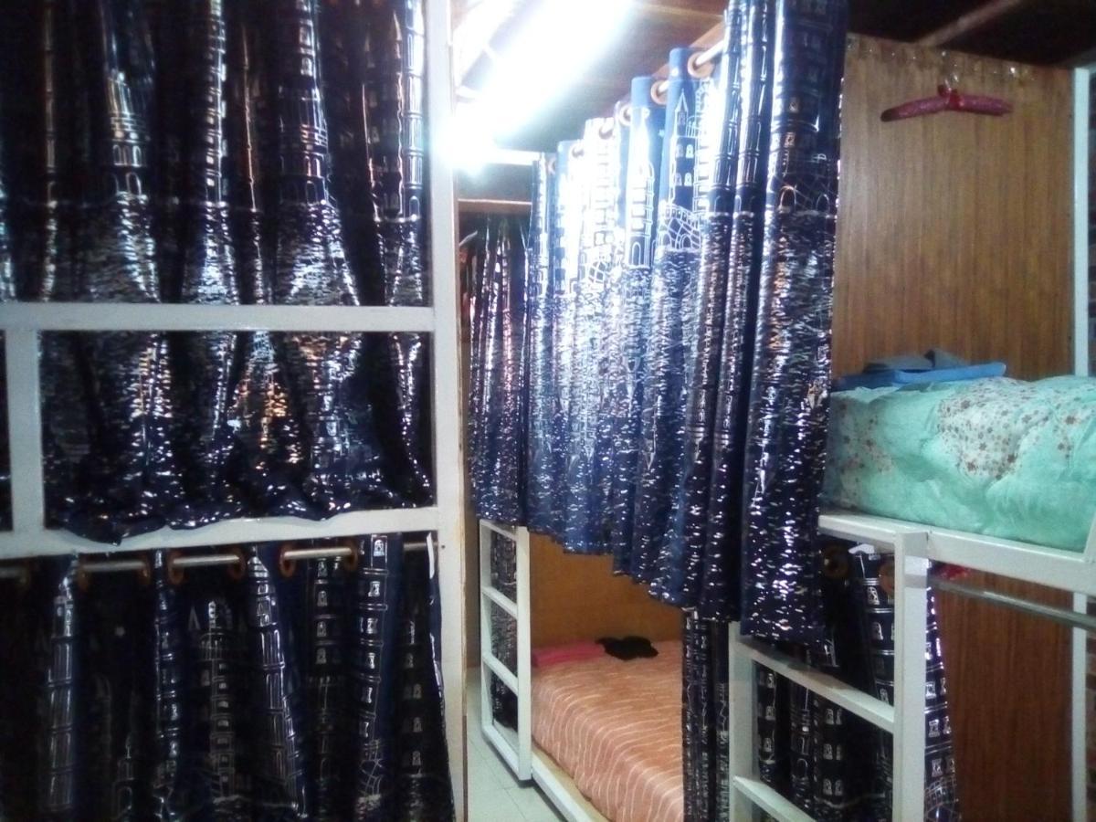 방콕 Ban Kru Ae Mixed Dorm B&B 외부 사진